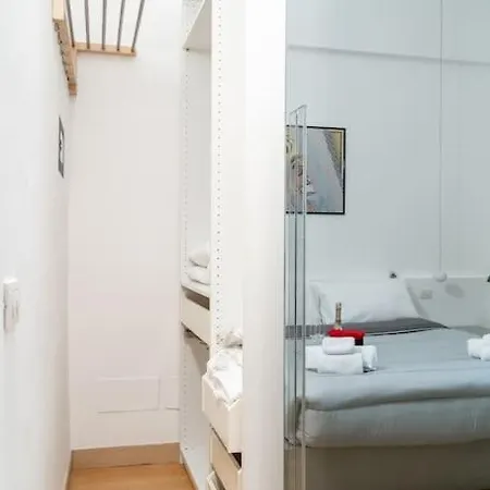 Apartment Duomo-isola- Garibaldi The Swing Milan